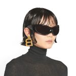 Skin Xxl Cat Sunglasses in Black - Image 2
